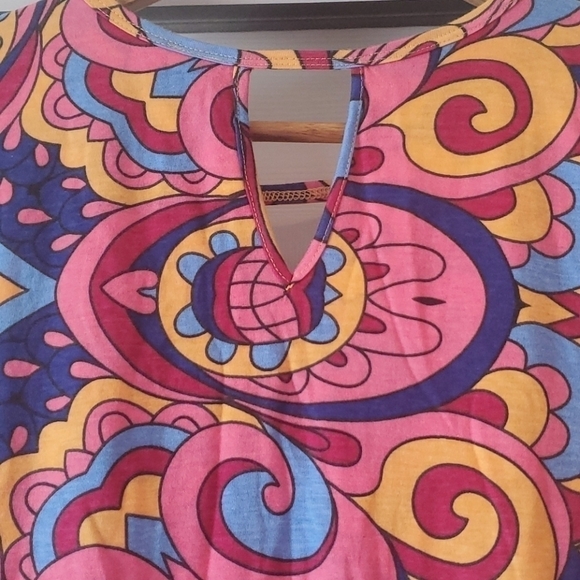 Satva Yoga Bina Surplice Cross Wrap Front Dress Swirly Tile Print Size Medium - Picture 7 of 12